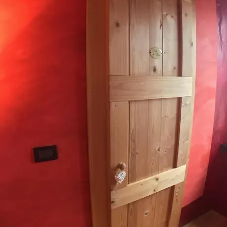 La Casa Del Bambero Bed & Breakfast 3*